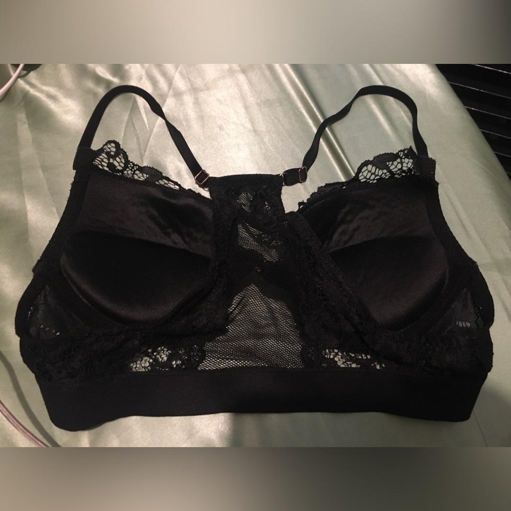 Bundle of Victoria's Secret & Danskin 34B Black Bras - Picture 4 of 6